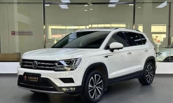 股联社 大众豁出去了！从16.58万降到7.99万，油耗6.35升+爱信6AT，又卖爆了